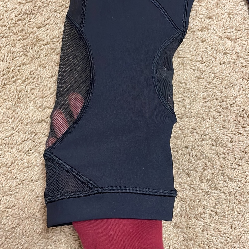 NWOT Lululemon Clear The Court Crop 21" - Picture 6 of 14